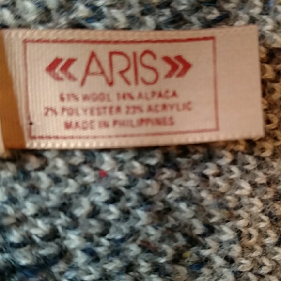 Anne Klein Scarf - Picture 3 of 3